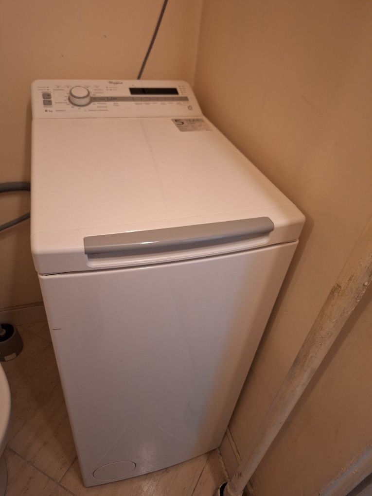 Pralka Whirpool 6kg. Mało używana