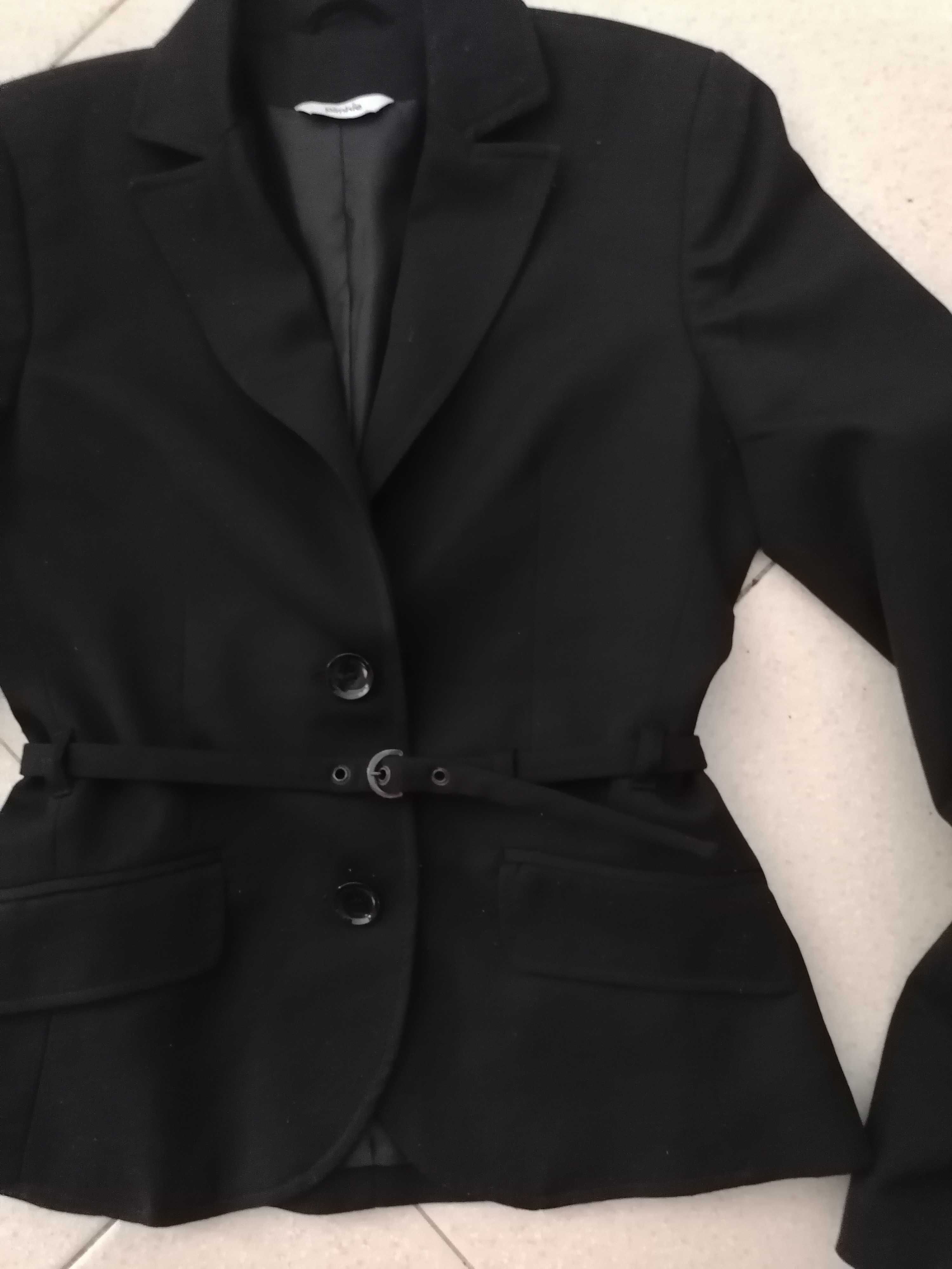 Blazer preto com cinto fino da Pimkie, tamanho 34, Novo!