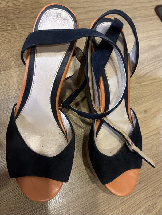 Босоніжки на танкетці 37 розмір