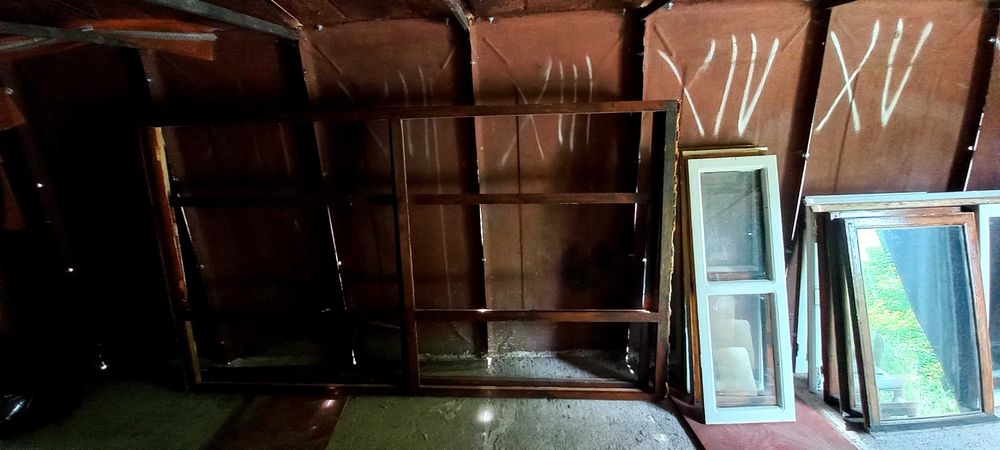 Продам деревяне вікно в  хорошому стані