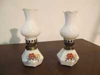 Lampka lampa naftowa porcelanowa biały klosz kwiaty h=17 cm