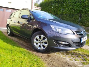 Opel Astra CDTI 1.6 Turbo Sport diesel J combi 110KM opony zimowe