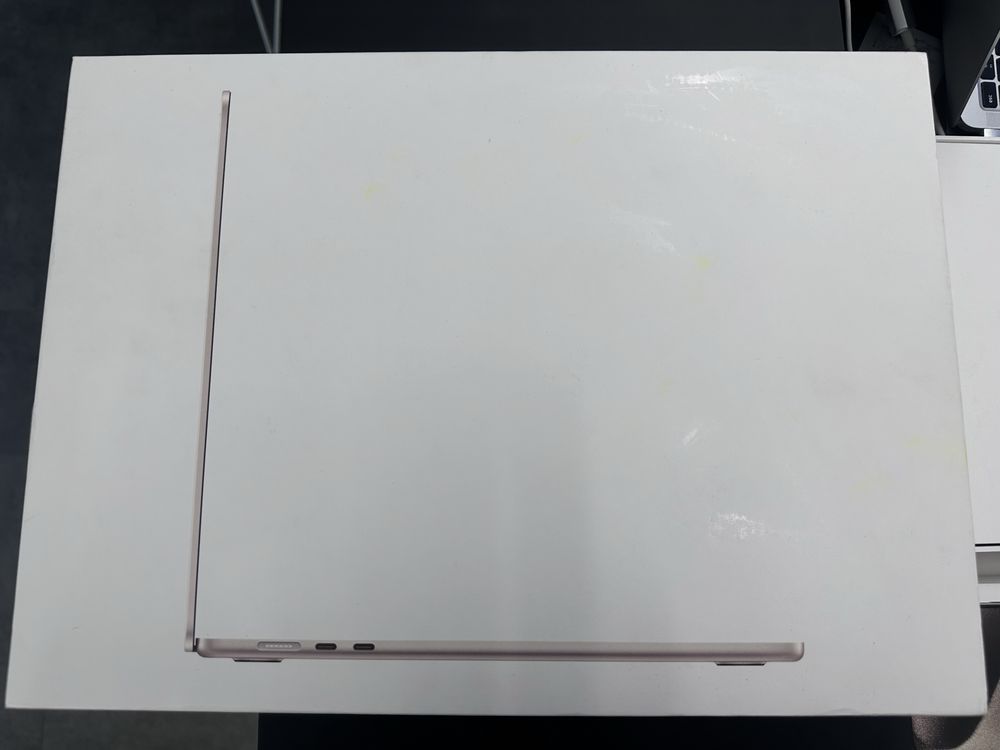15-inch MacBook air M2 2023