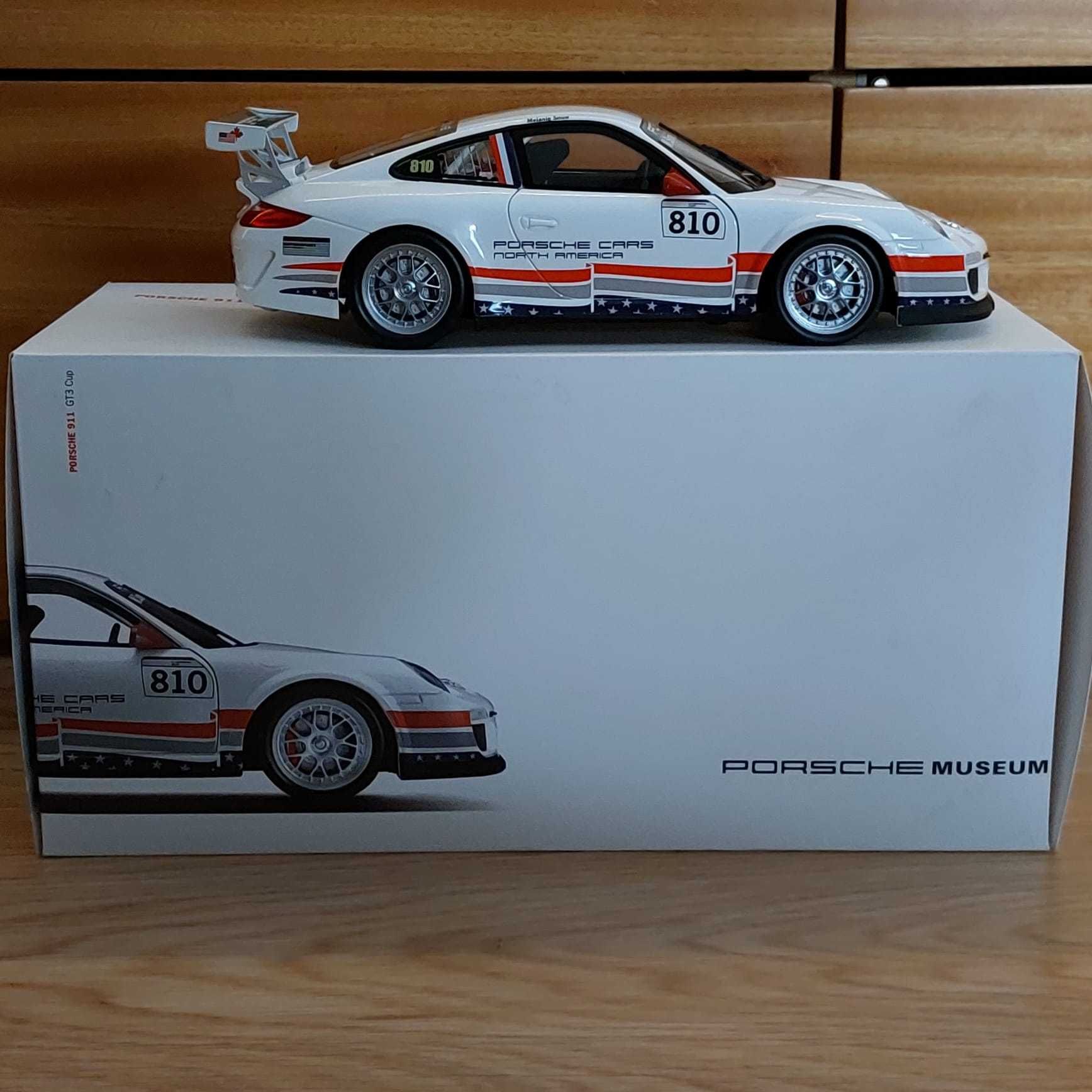 Porsche 911 997 GT3 CUP #810 "Porsche Museum" Welly 1:18