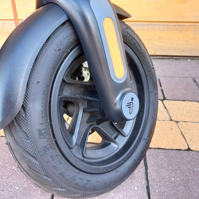 Hulajnoga elektryczna Ninebot KickScooter F2 Pro 450W 20km/h H1