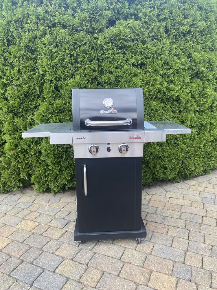 Gril Char Broil Professional 2200