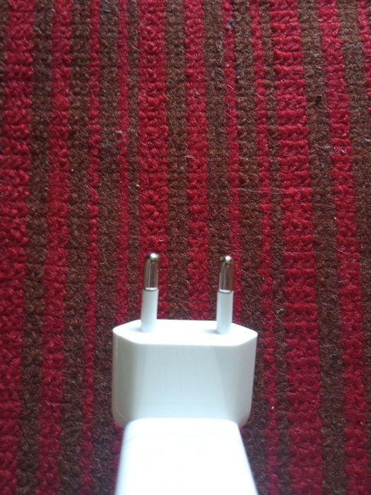 Блок живлення Apple 140W