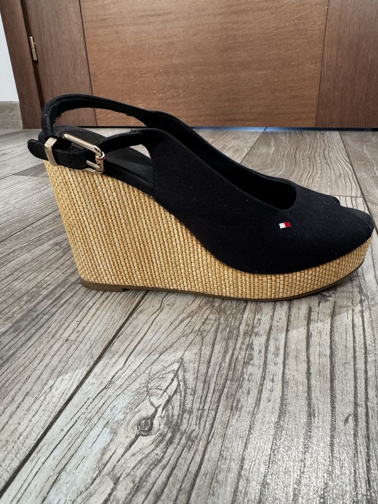 Sandały na koturnie tommy hilfiger