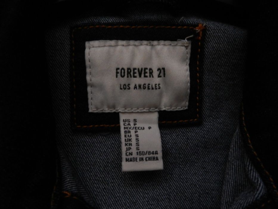 Джинсовая куртка Forever 21 р.S