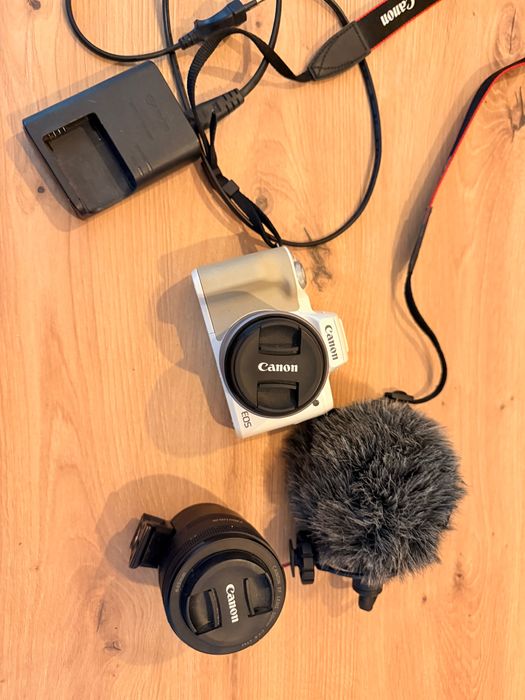 Canon eos m50 + extras
