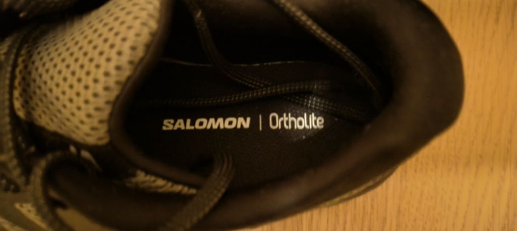 Buty Salomon Outrise, prawie jak nowe, stan bdb, rozmiar 40 2/3