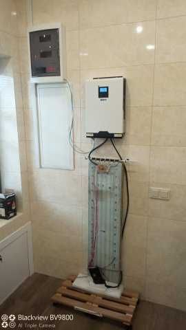 Ремонт інверторів гібридних сонячних  .підключення запуск