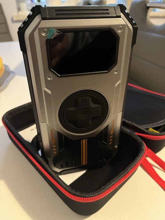 Urzadzenie rozruchowe z kompresorem powerbank