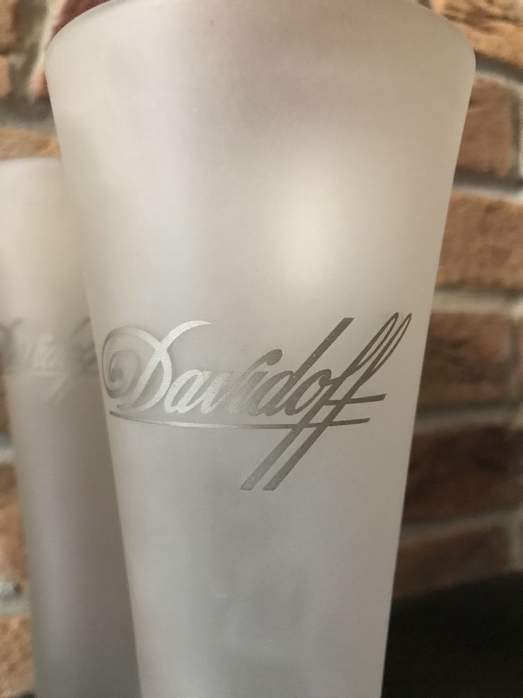 Szklanki z logo Davidoff