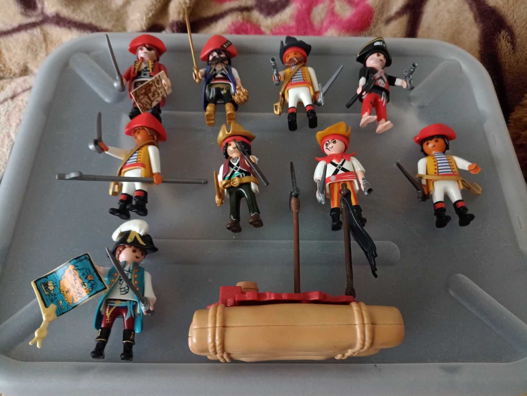Playmobil Żaglówka (5298) i [5655] tratwa plus komplet  piratów