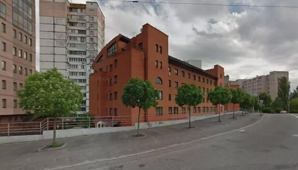 Продажа гаража Дегтяревская 33б