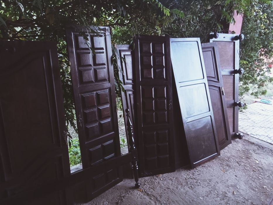 Cama e armário para venda