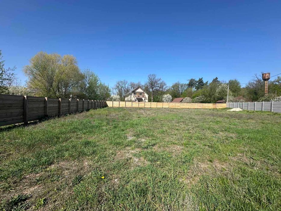 Продам земельну ділянку 10 сот в смт Ворзель, вул. Мічуріна!