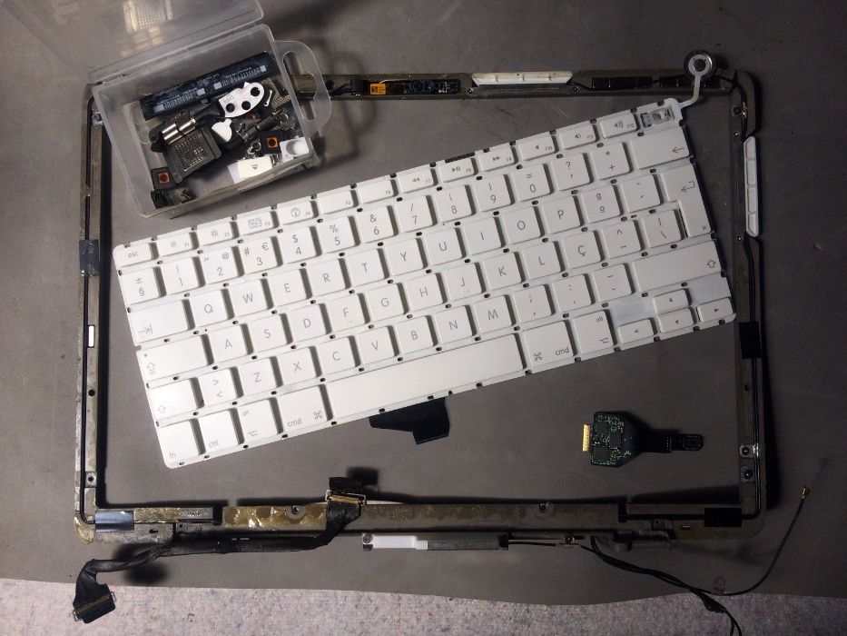 PARTS - Macbook 13 A134264409299143171121