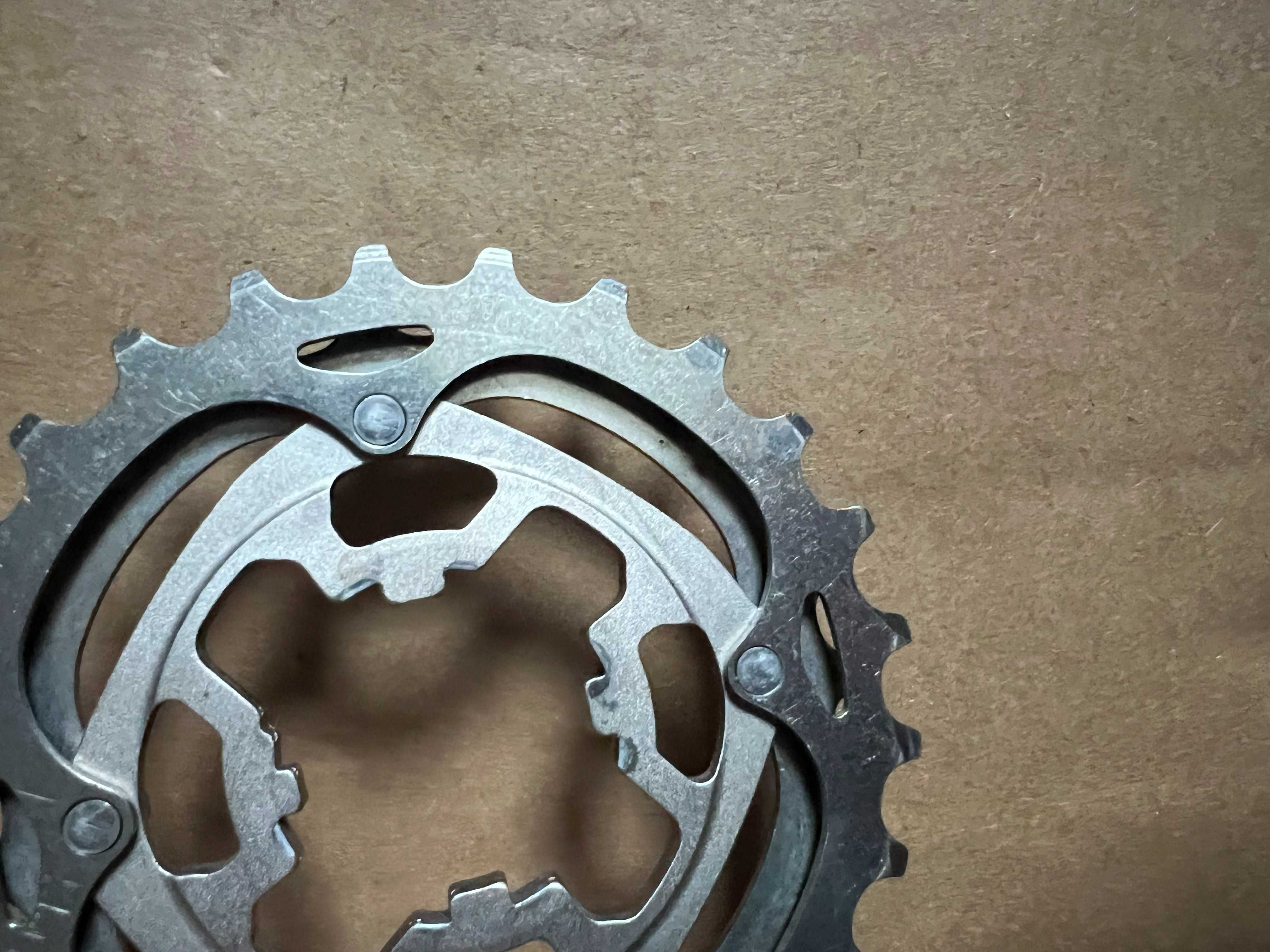 Zębatki do kasety pająk CAMPAGNOLO RECORD 23 25 zębów 10s TITANIUM