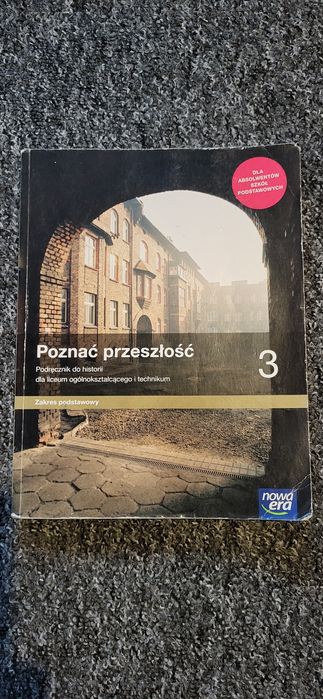 Podręcznik do historii "Poznać przeszłość" 3