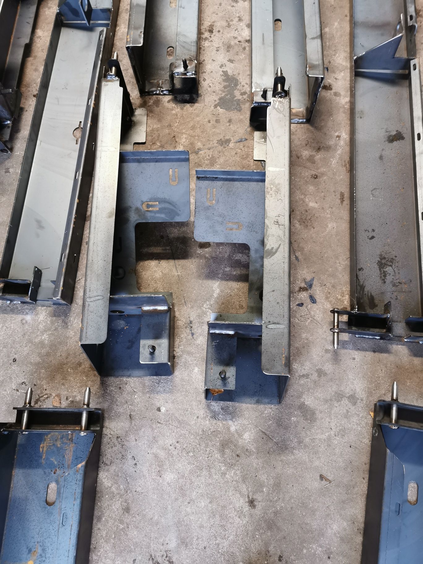 Zbiornik oleju hydraulicznego LOHR