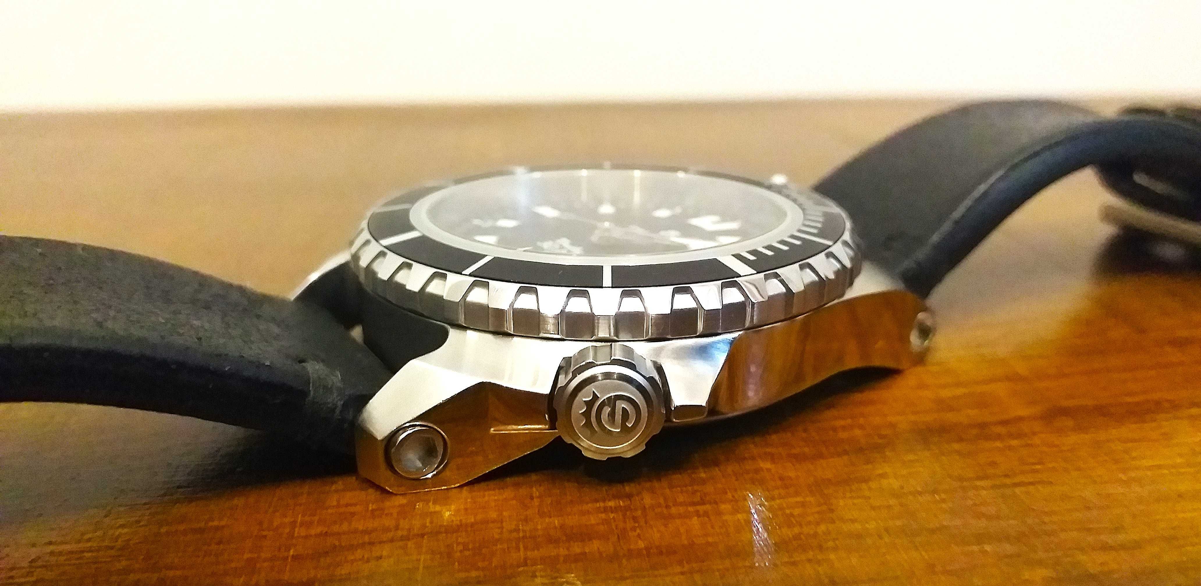 Zegarek Steinhart Triton 30 ATM Black diver