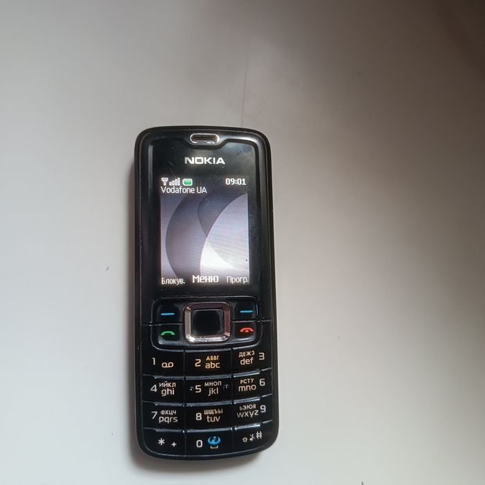 Nokia 3110 в хорошем состоянии с зарядкой