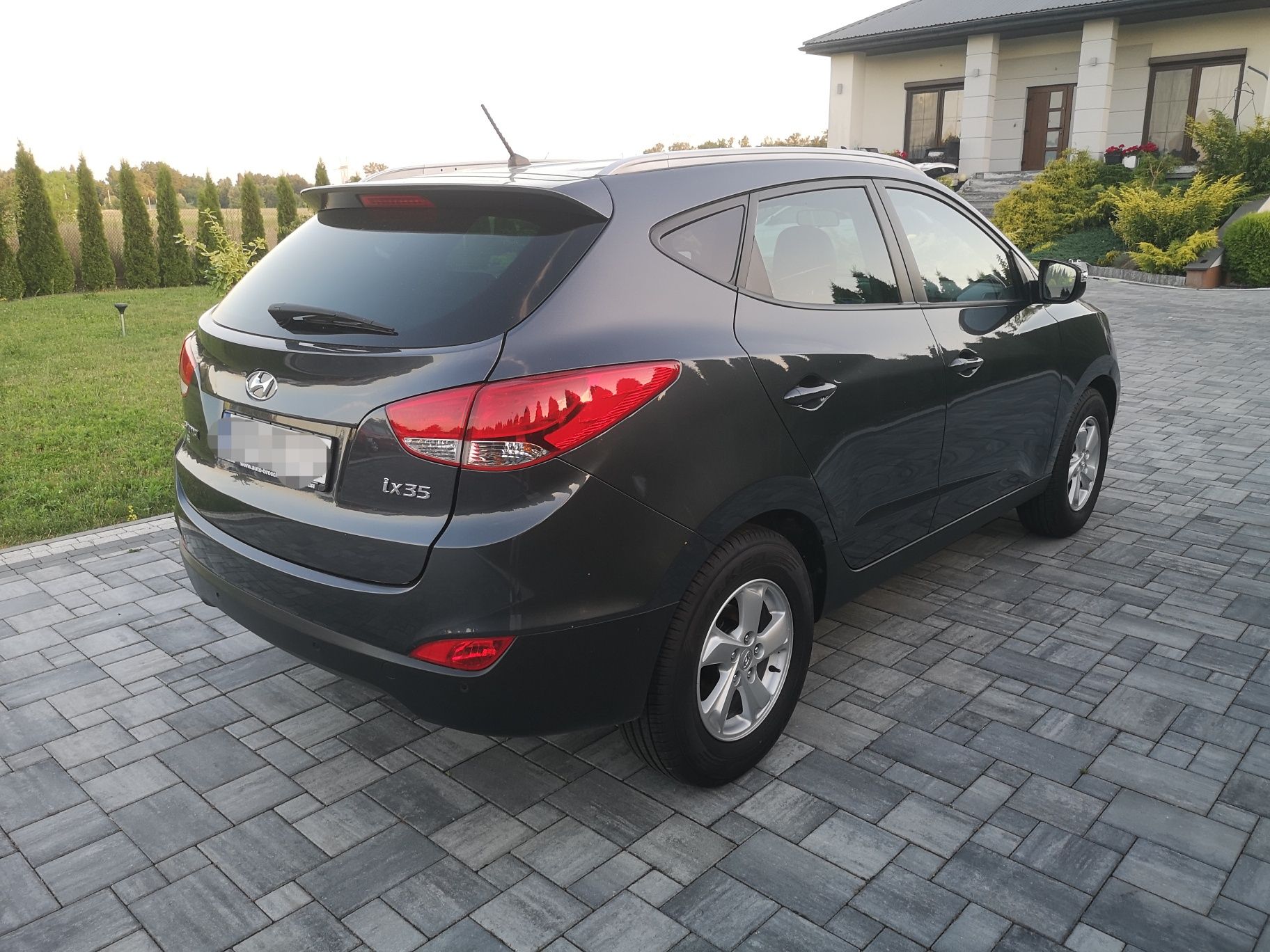 Hyundai ix35 2.0 benzyna *automat *kliima*bogata wersja *maly przebieg