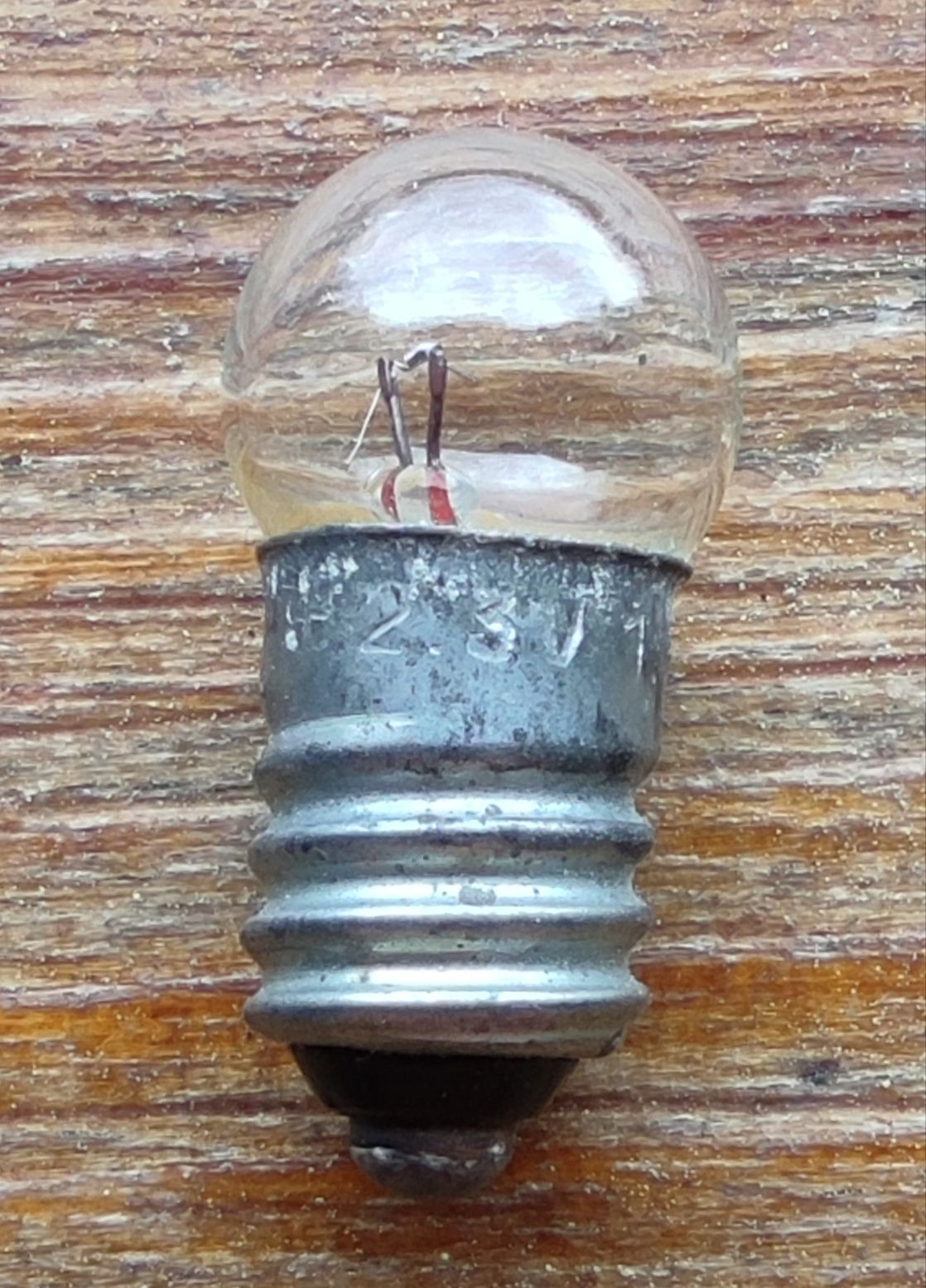 СМ28-1,5 S6s/10 28V 1,5W Лампа самолетная