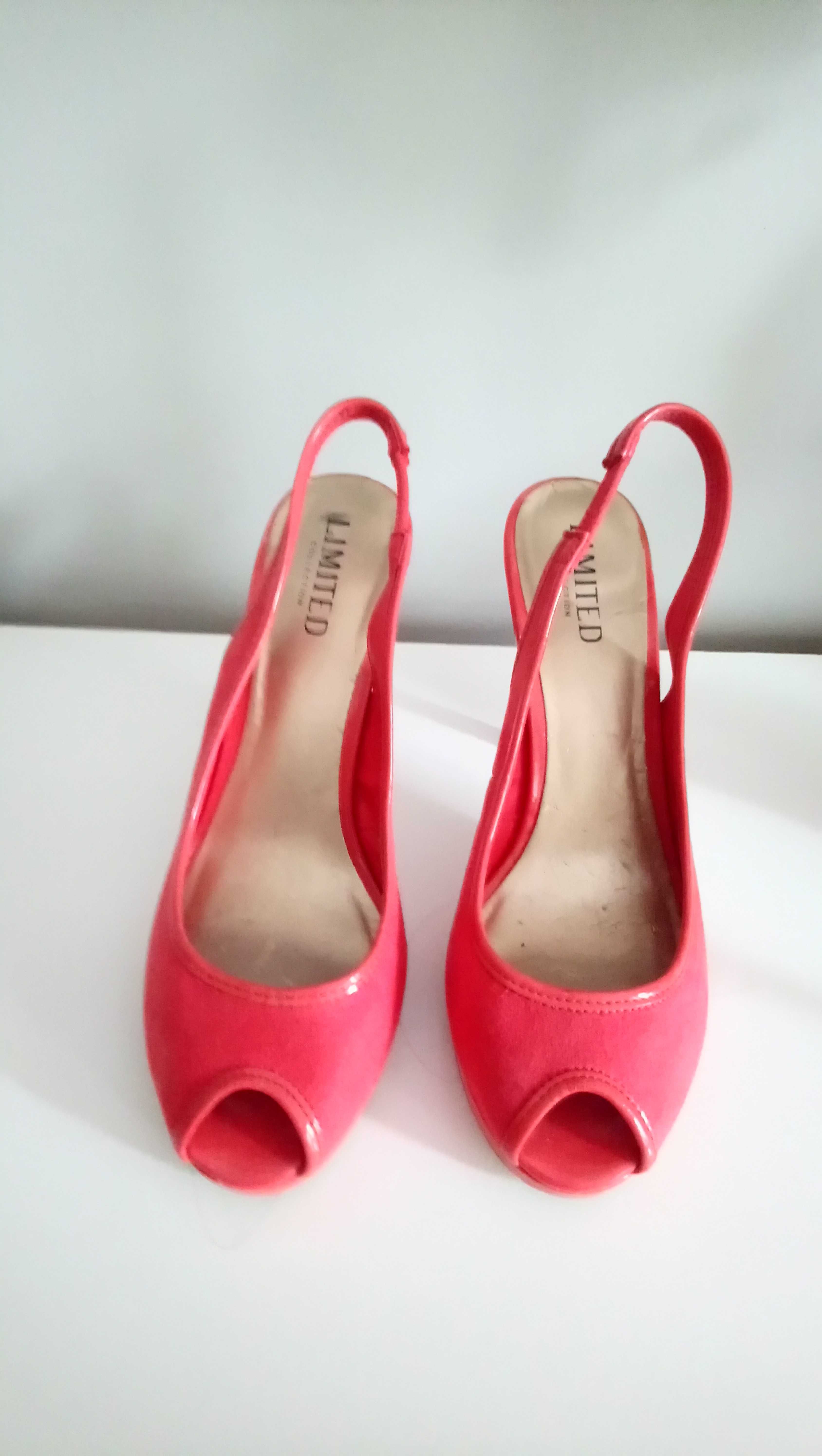 pantofle   -  rozm 38  rozm 5  firmy Limited Collection Okazja