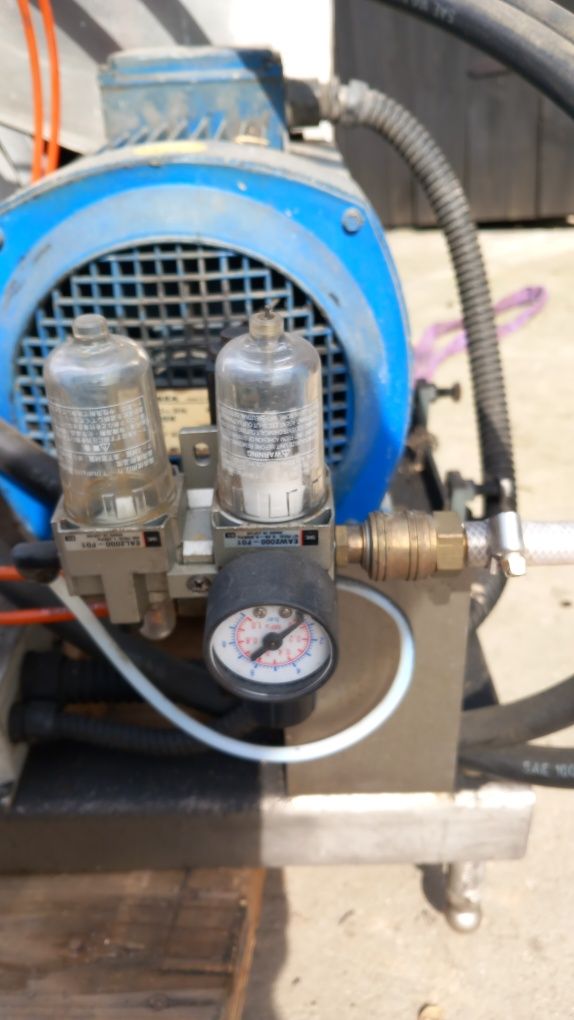 Agregat filtrujacy , silnik 7,5 kw. pompa wysoko ciśnieniowy do obróbk