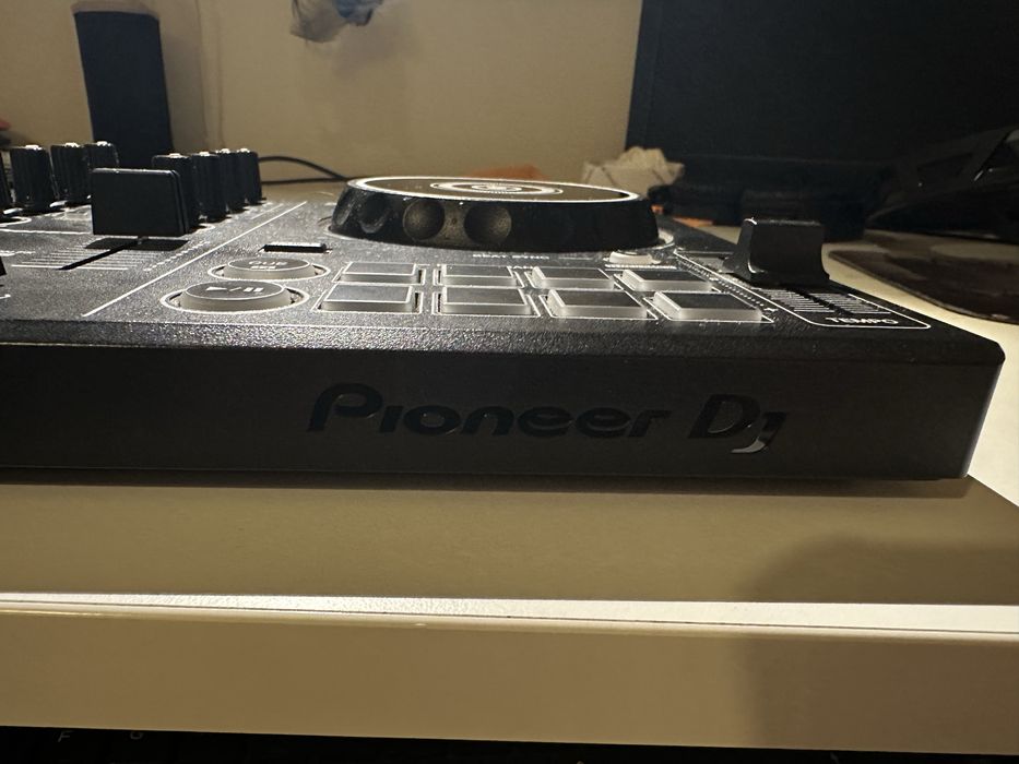 Controlador Pioneer DDJ-200
