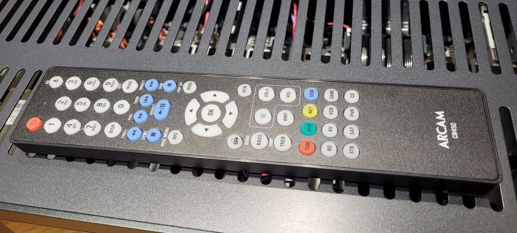 Arcam AVR380 amplituner 7.1 4K 3D