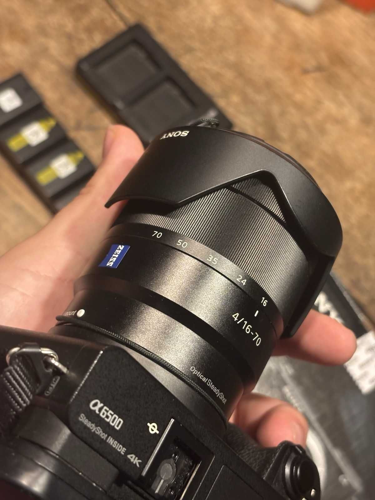 Aparat Sony A6500 Obiektyw Carl Zeiss 16-70 mm f/4 OSS 5 Baterii