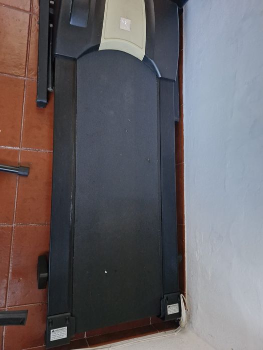 Vendo dois aparelhos de ginásio n tem espaço