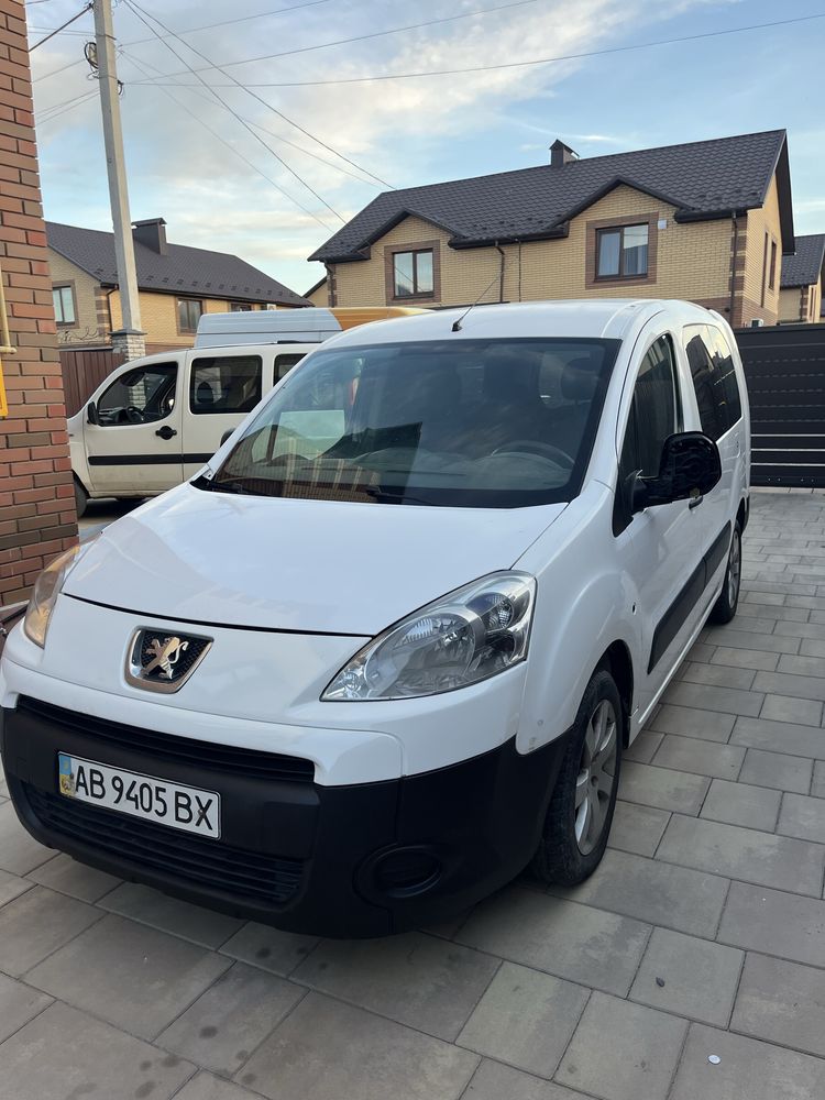 Peugeot Partner Maxi 2010 1.6 дизель