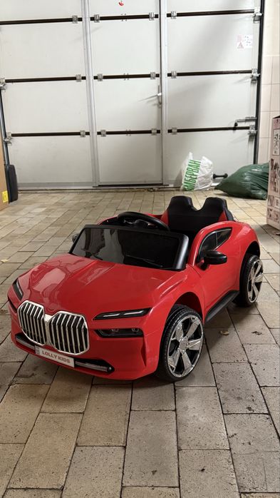 Електромобіль для дітей BMW