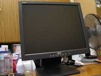 Monitor DELL 1800 FP