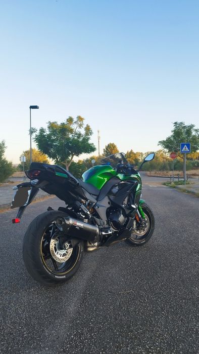 Kawasaki ninja 1100sx SE performance tourer
