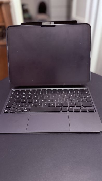 iPad Pro 11 M4 - 256GB - 5G + Magic Keyboard + Capa Aramida
