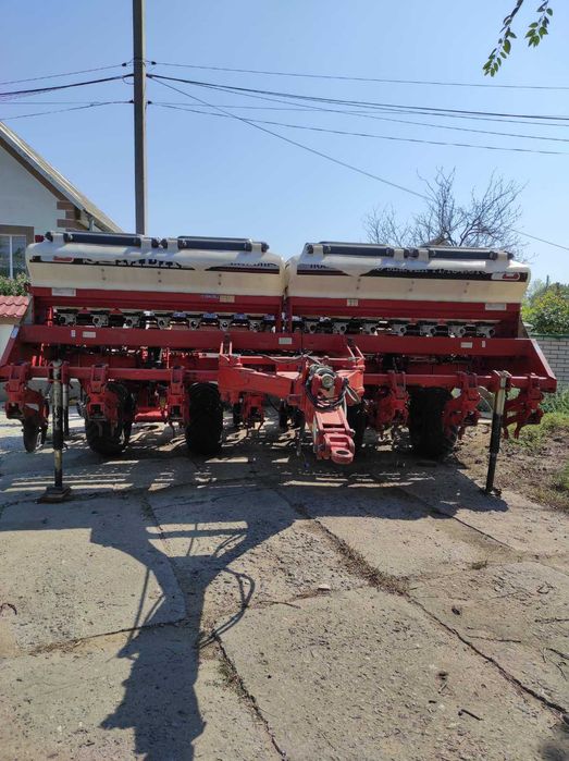 Сівалка пропашна точного висіву Semeato "Land Master 11/13"