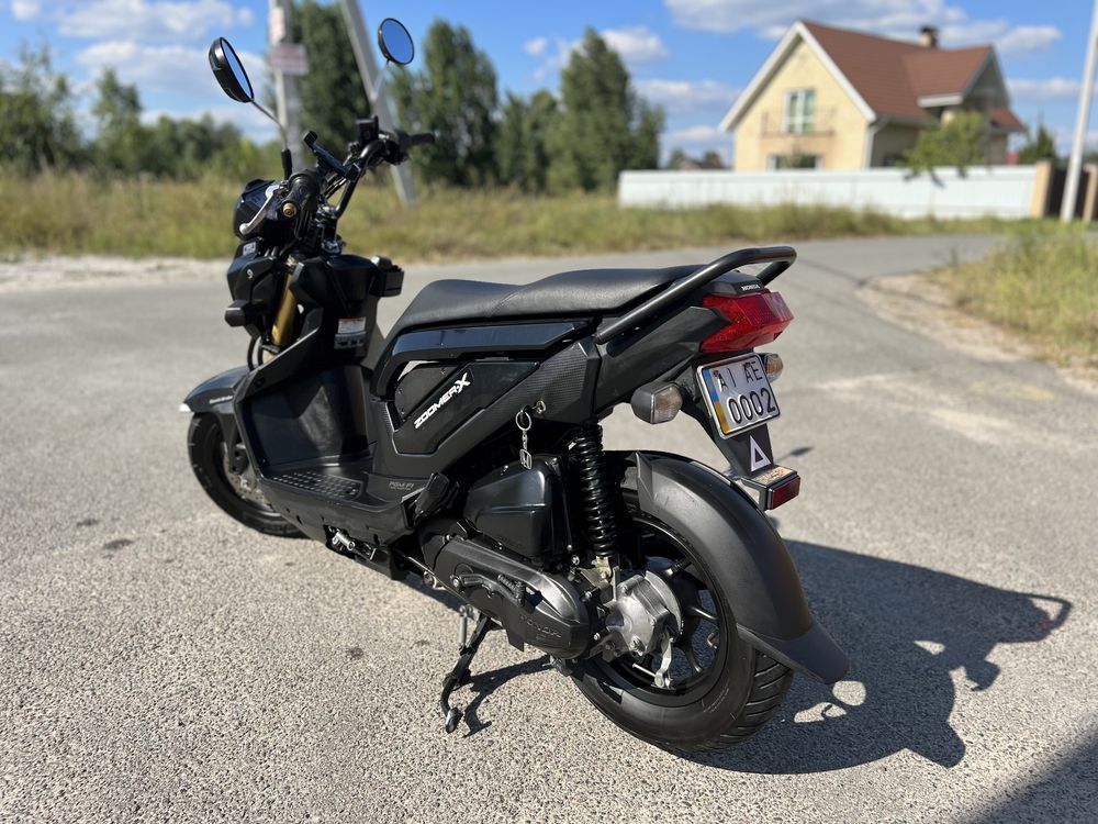 Honda Zoomer 110 cm3 / 2016 p