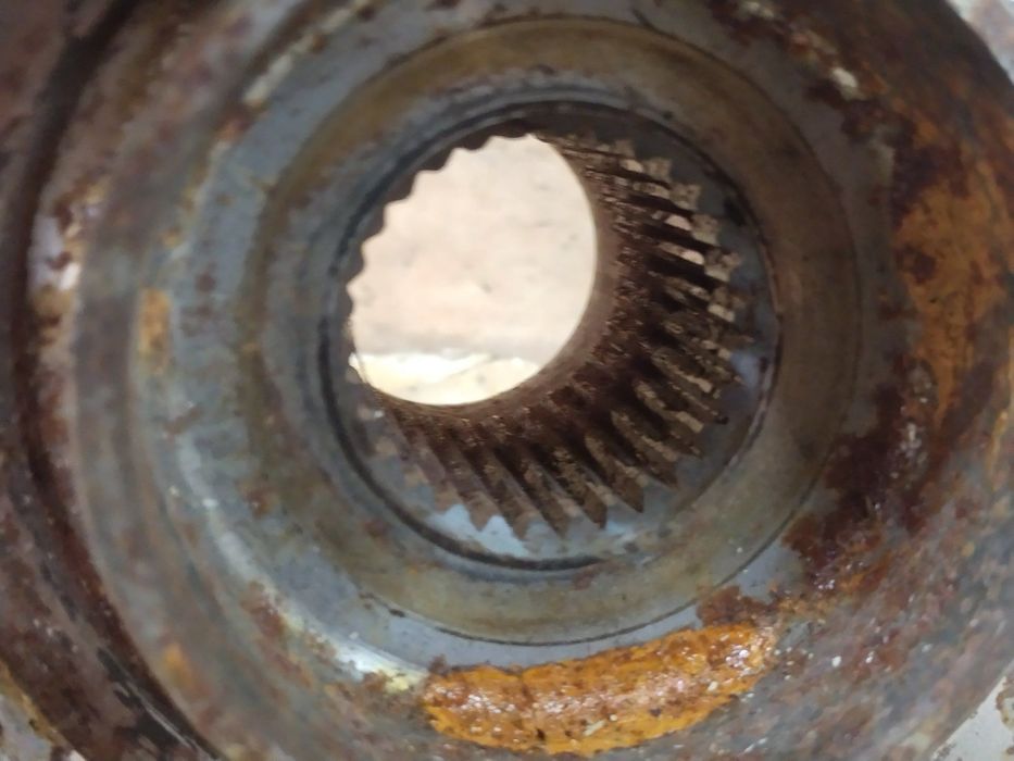 Chevrolet Orlando 10-18 Cruze J300 Astra J Ступица передняя 13502829