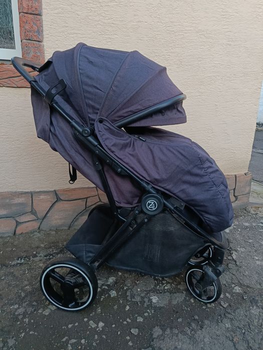 Прогулянкова коляска Babyzz B100