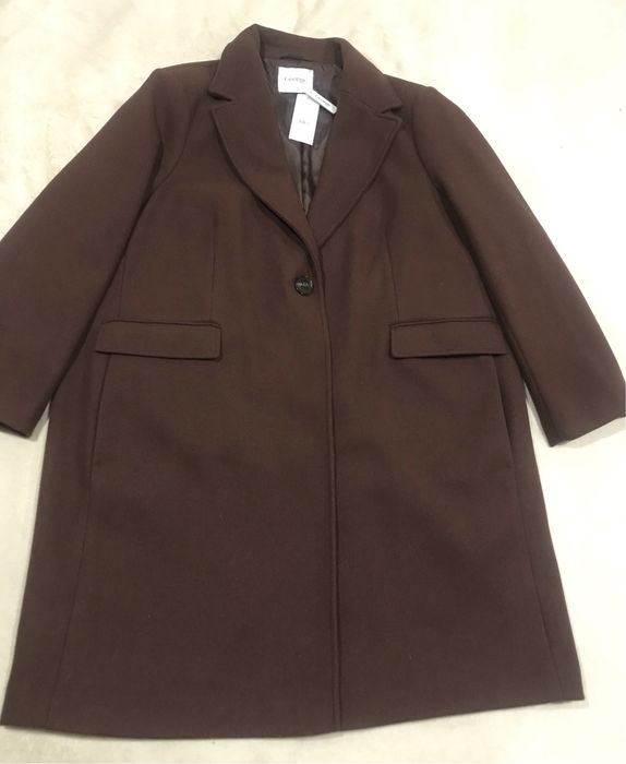 Новое, модное, демисезонное, женское пальто.