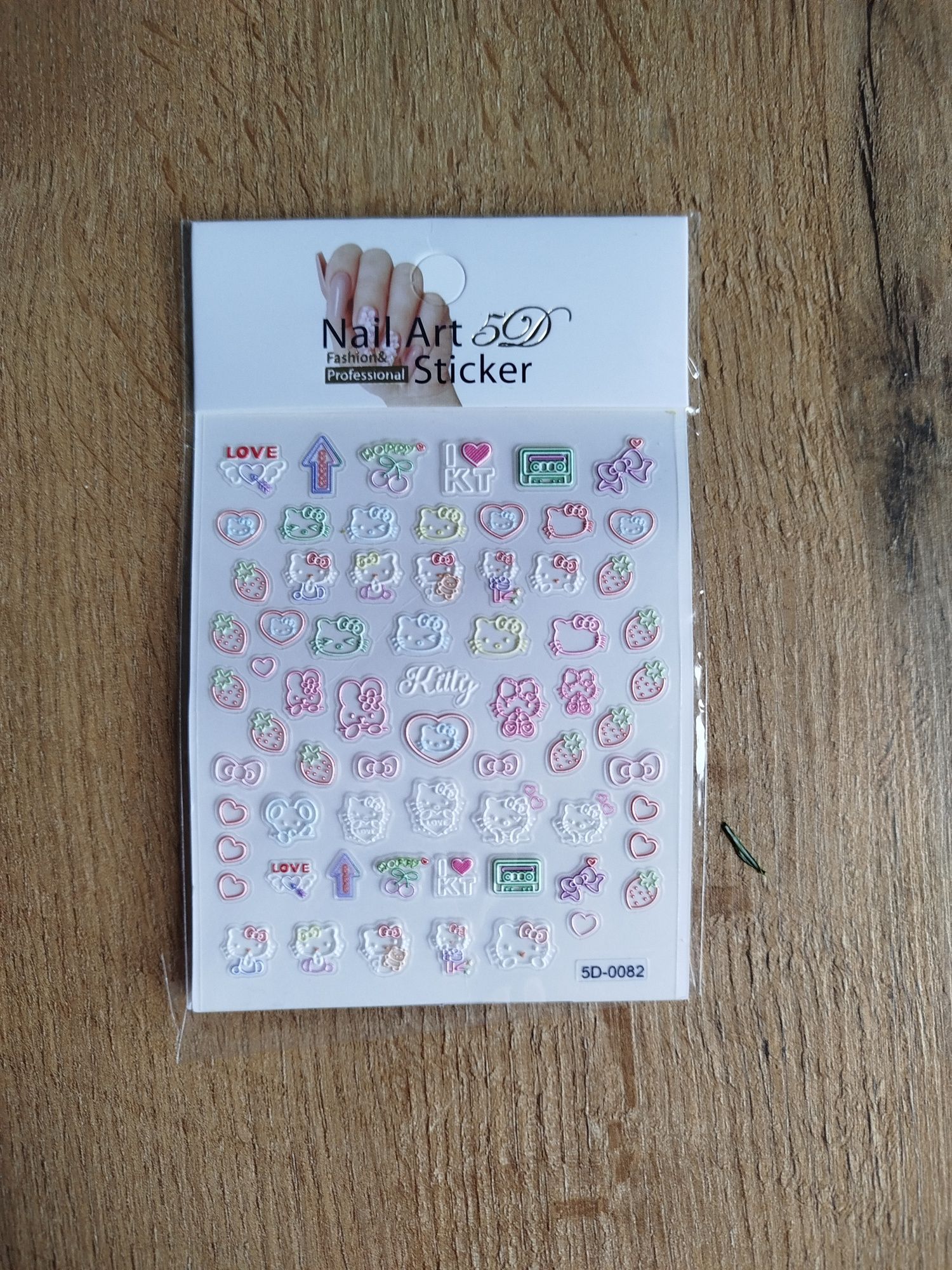 Arkusz naklejek na paznokcie Sanrio Hello Kitty