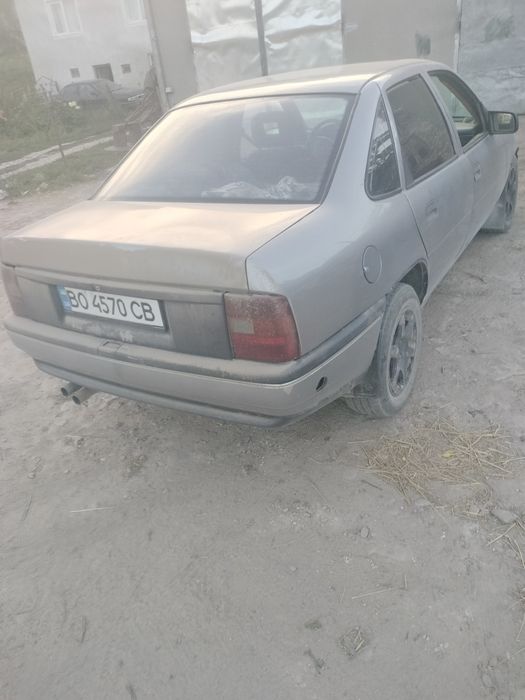 Продаю Опель вектра а