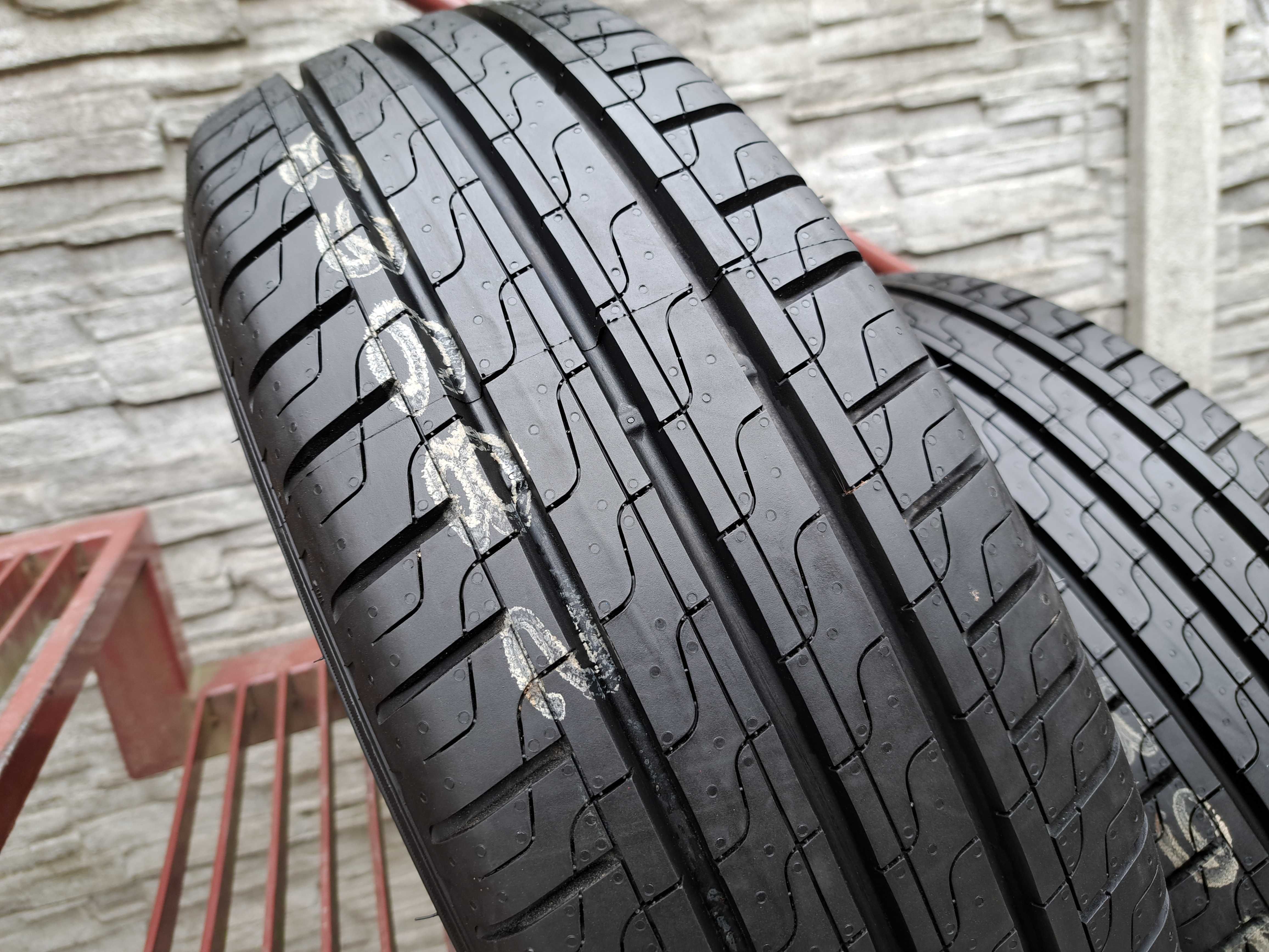 Opony NOWE letnie 215/65 R16C Pirelli Montaż i wyważanie Gratis!