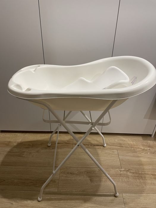 Biała wanienka niemowlęca ze stelażem Hylat Baby 80cm